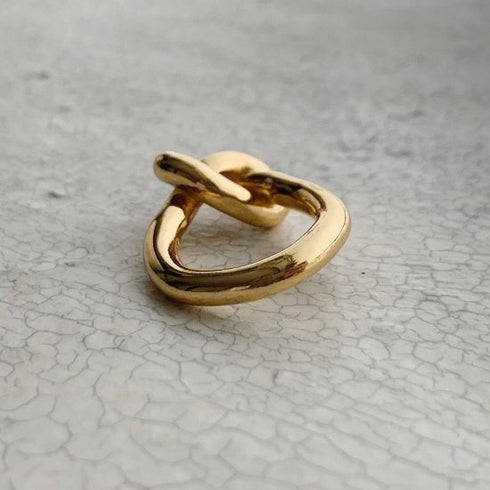 knot ring